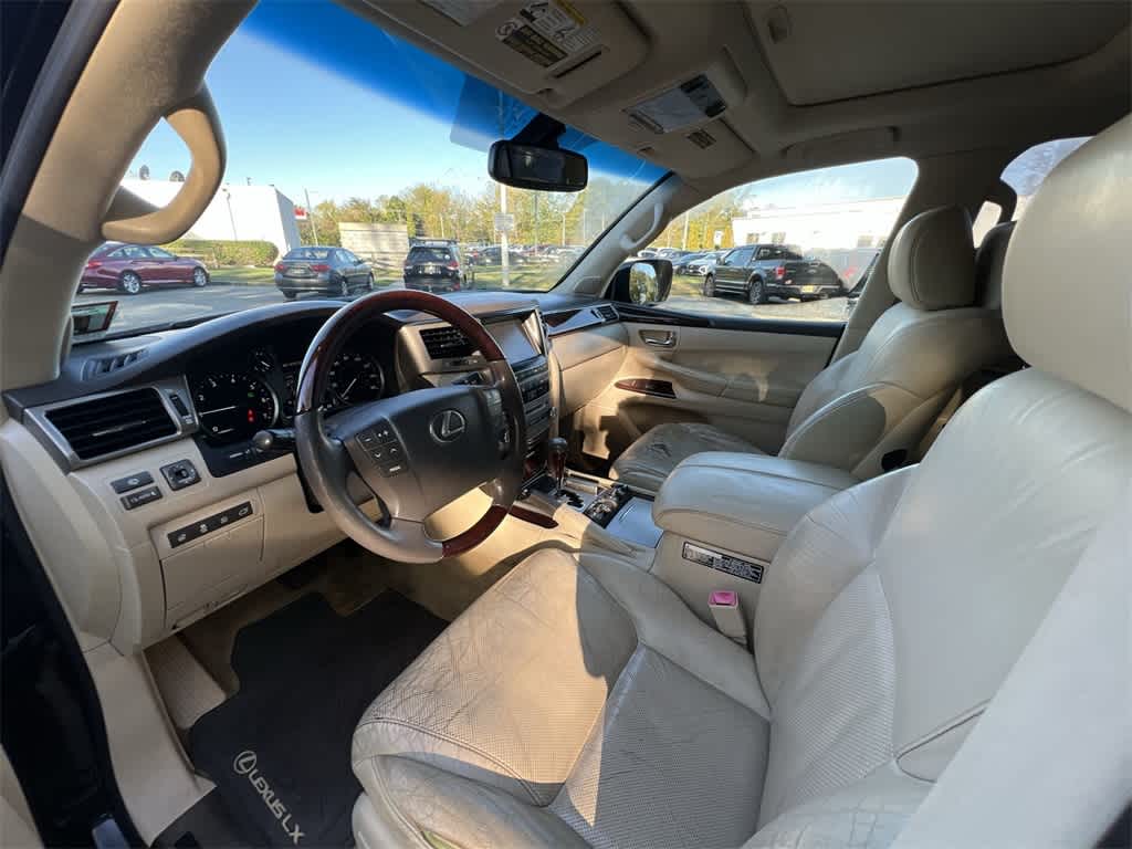 Thumbnail: 2015 Lexus LX - 10