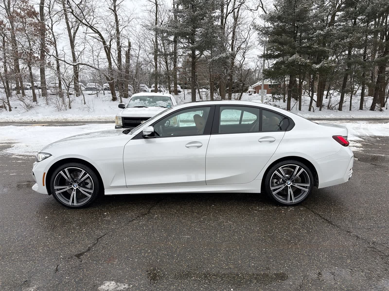 Thumbnail: 2023 BMW 3 Series - 11