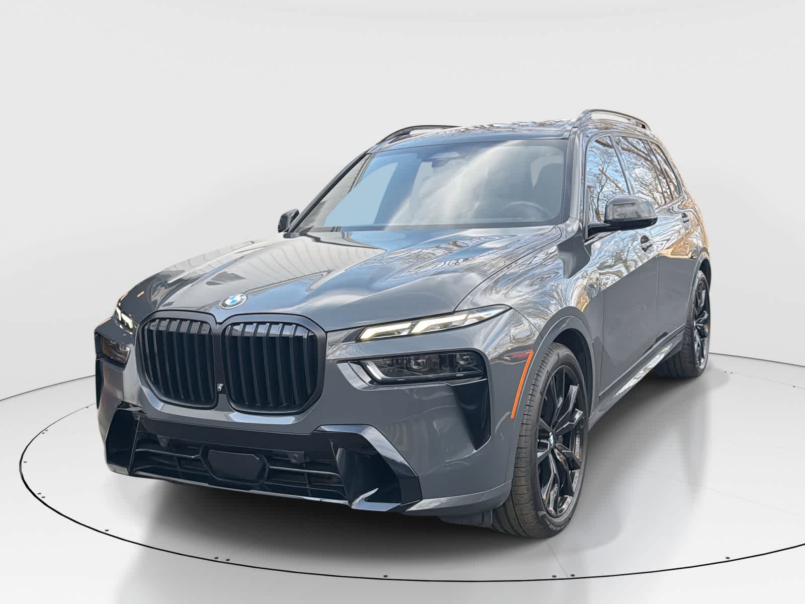 Thumbnail: 2024 BMW X7 - 1