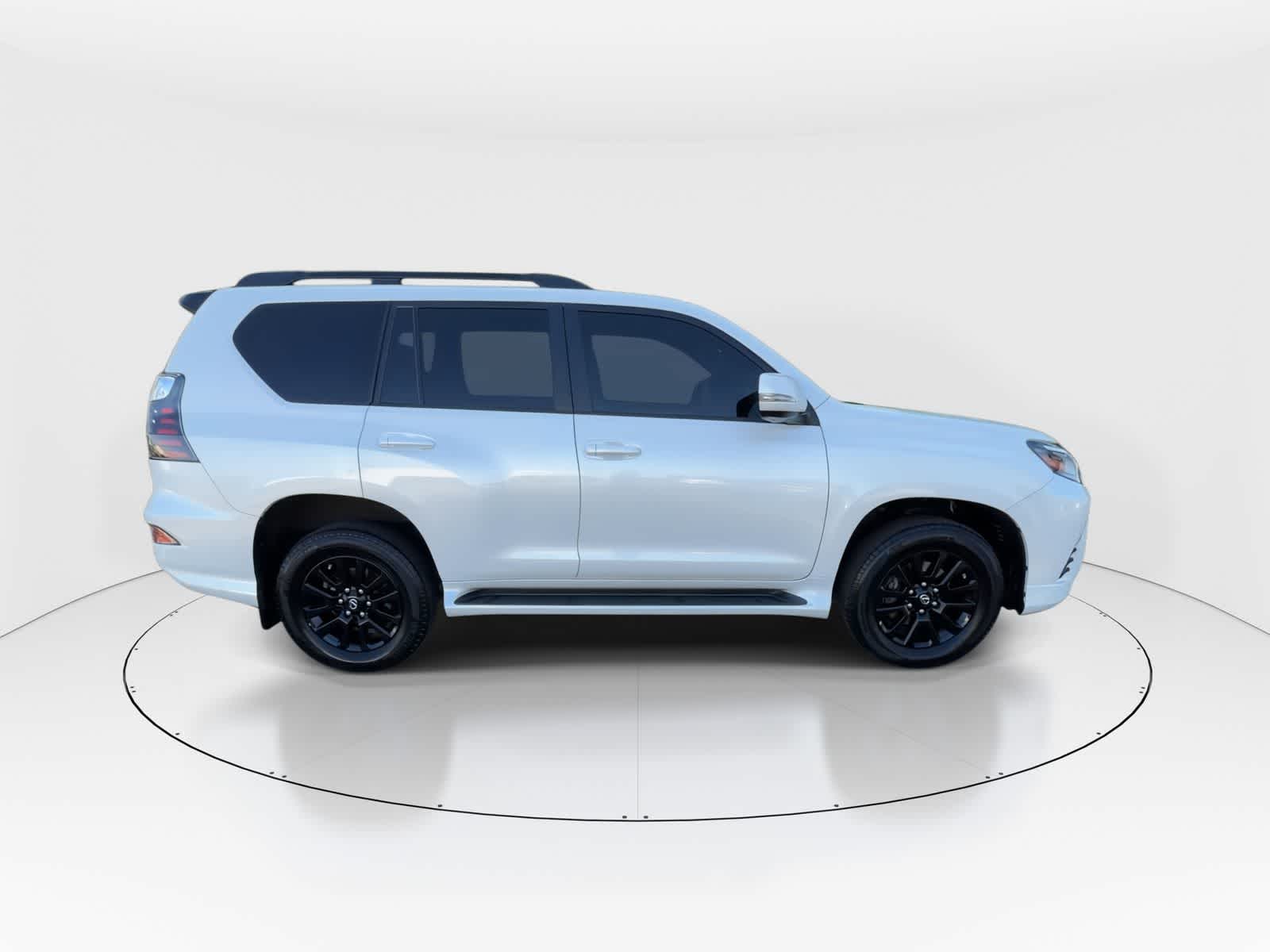 Thumbnail: 2023 Lexus GX - 9