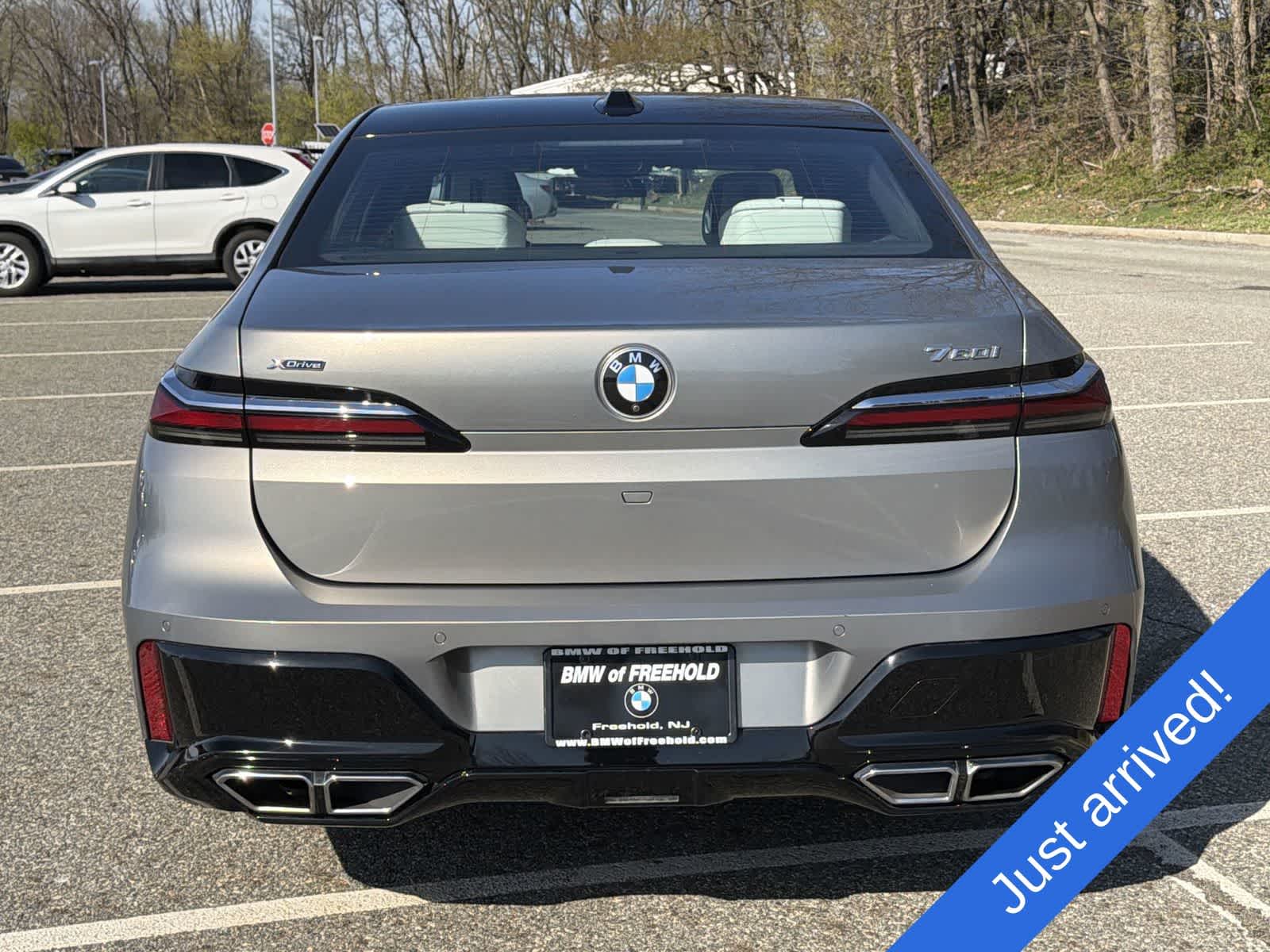 Thumbnail: 2023 BMW 7 Series - 13