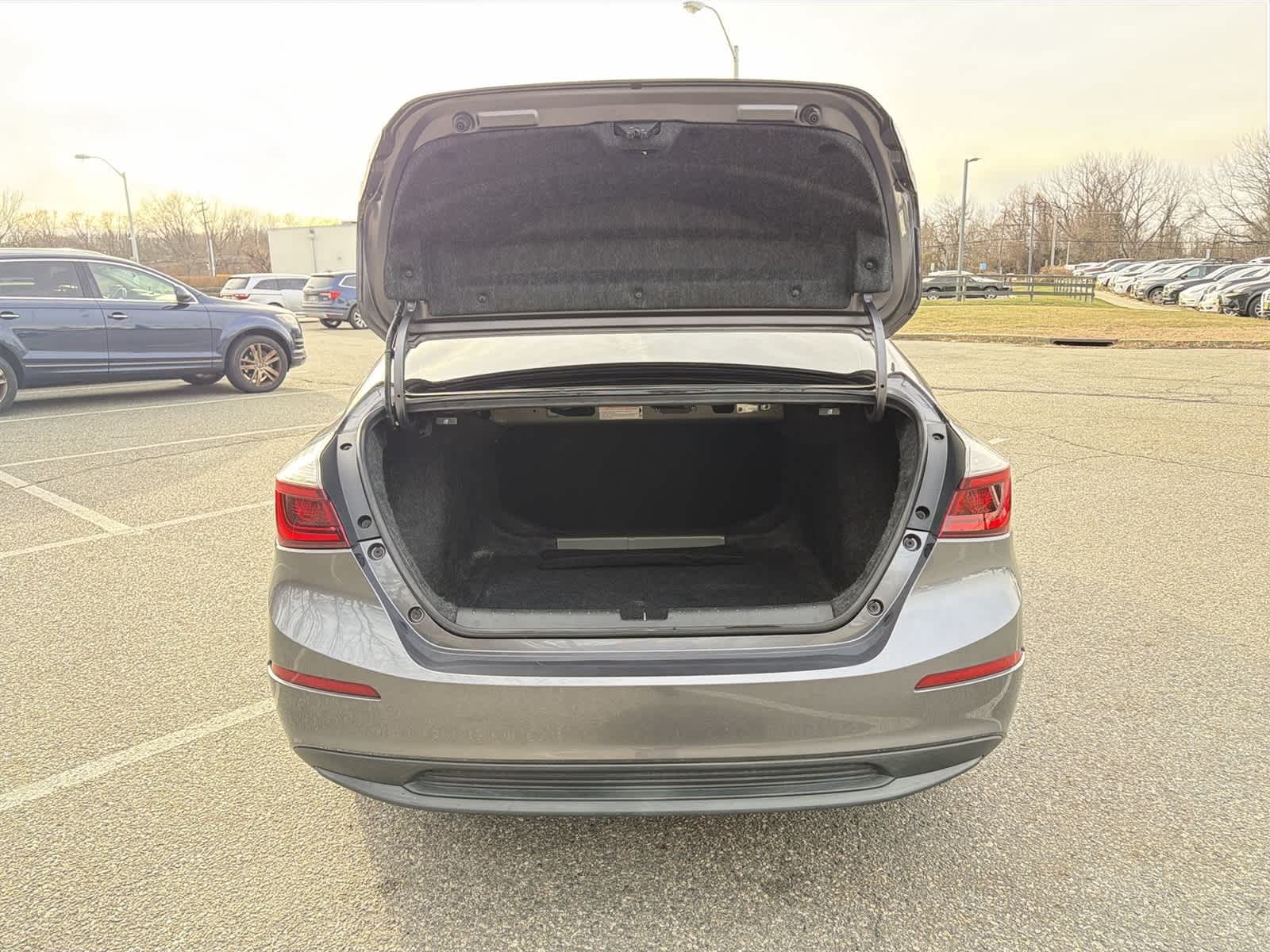 Thumbnail: 2019 Honda Insight - 27