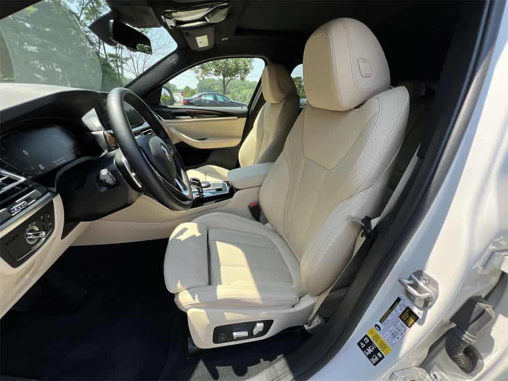 Thumbnail: 2022 BMW X4 - 19