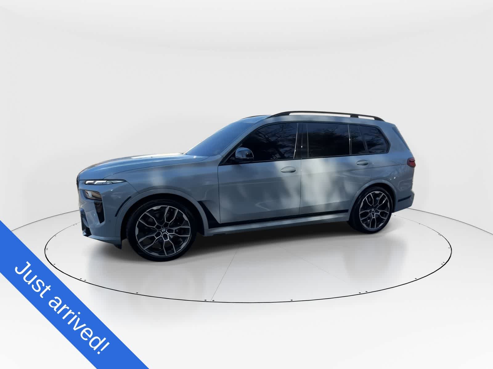 Thumbnail: 2025 BMW X7 - 4