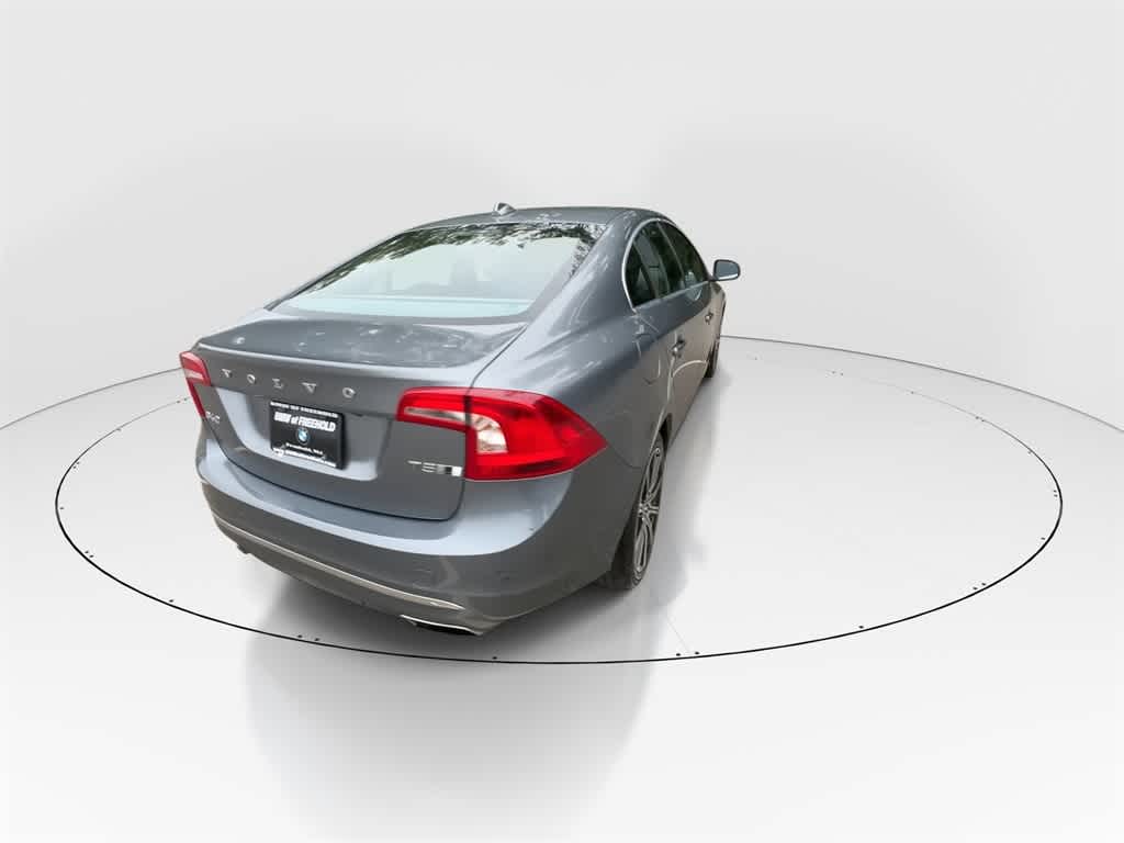 Thumbnail: 2018 Volvo S60 - 8