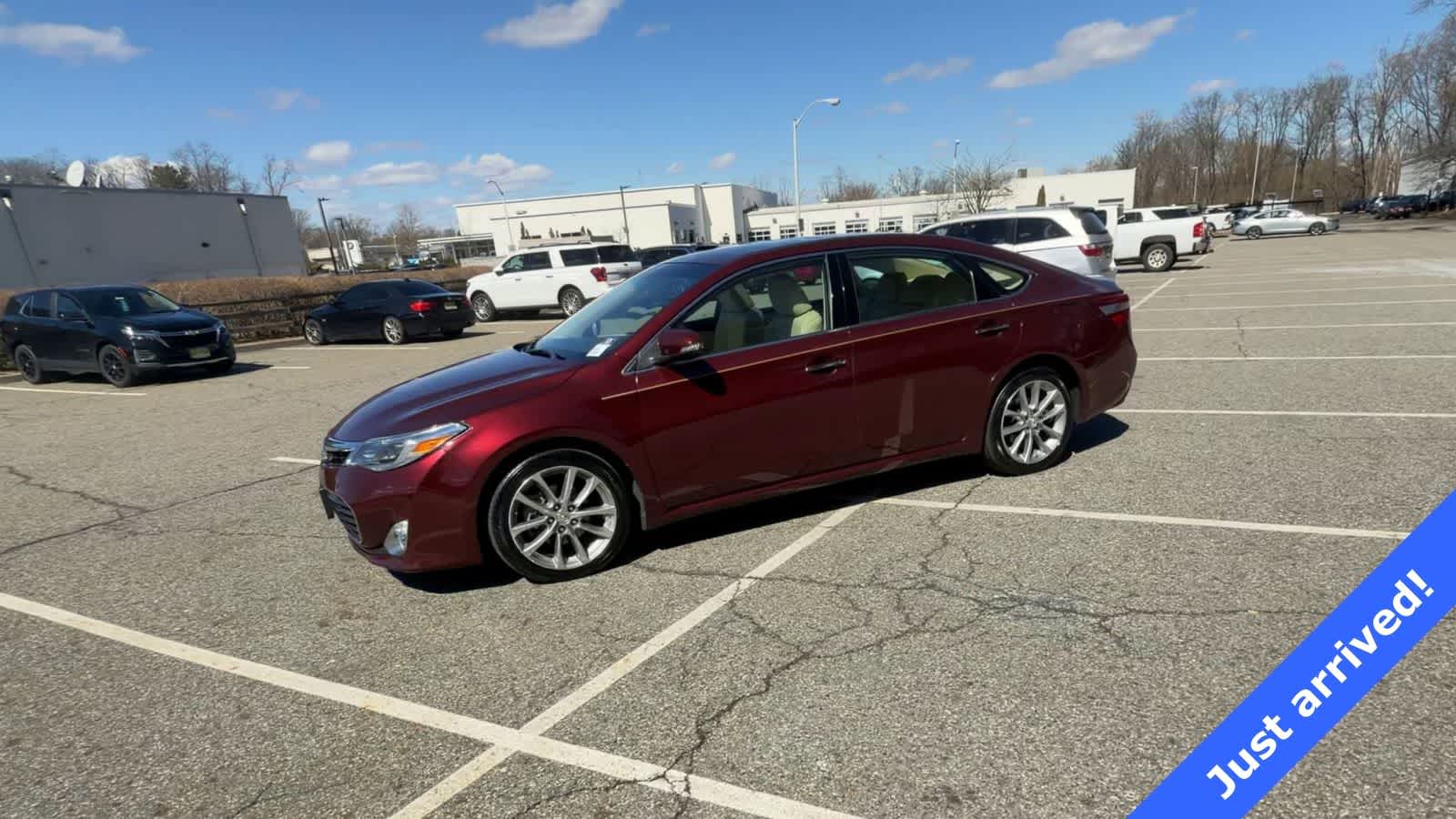 Thumbnail: 2015 Toyota Avalon - 4