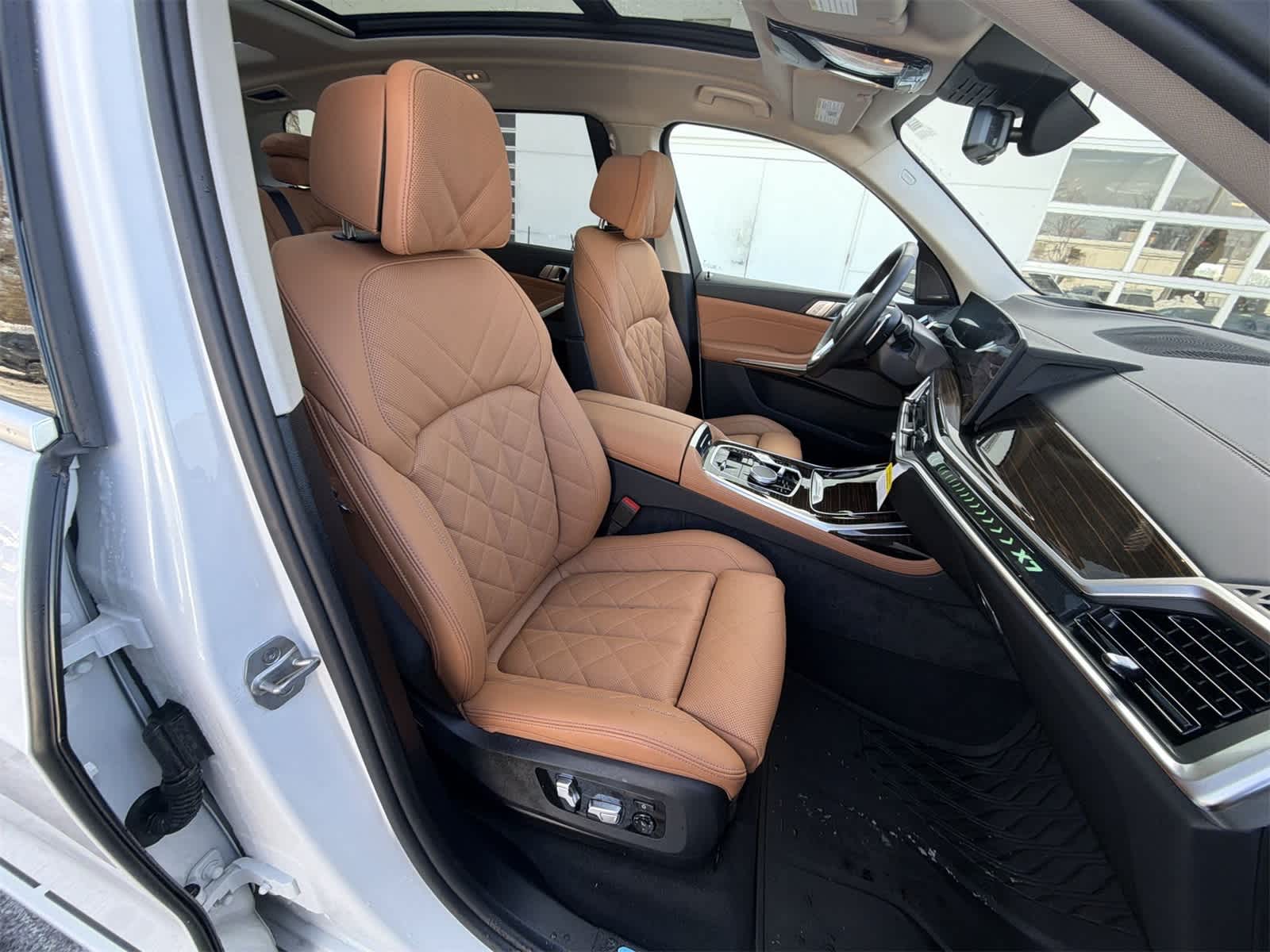 Thumbnail: 2026 BMW X7 - 22