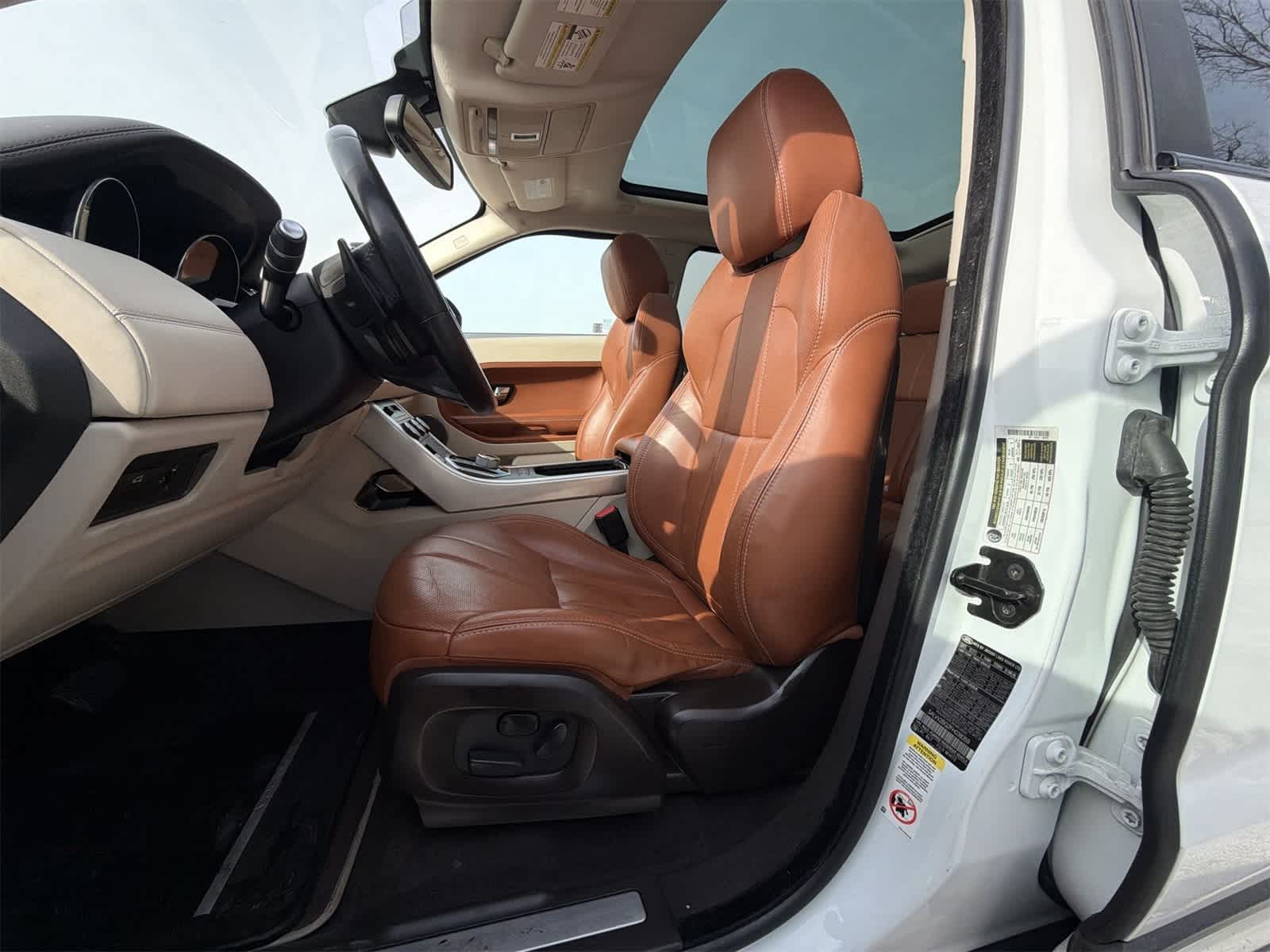 Thumbnail: 2015 Land Rover Range Rover Evoque - 19