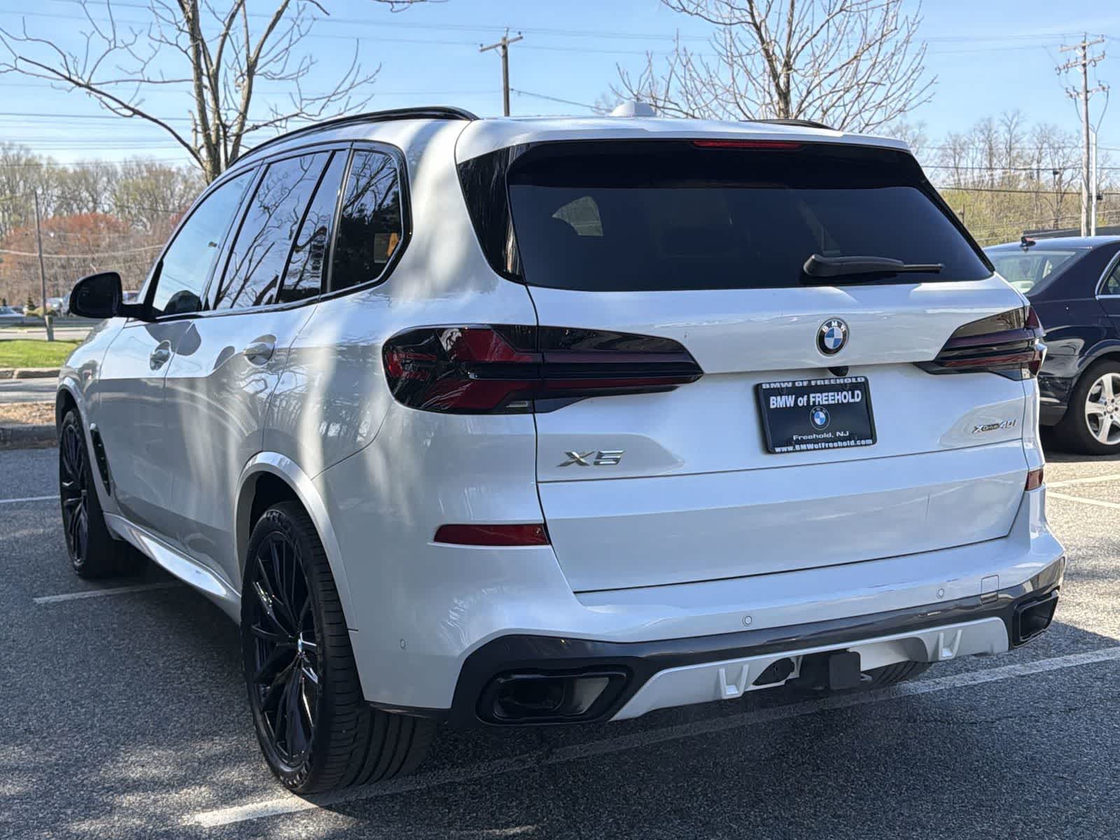 Thumbnail: 2024 BMW X5 - 12