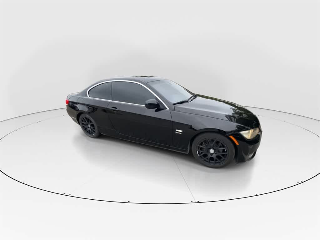 Thumbnail: 2010 BMW 3 Series - 2