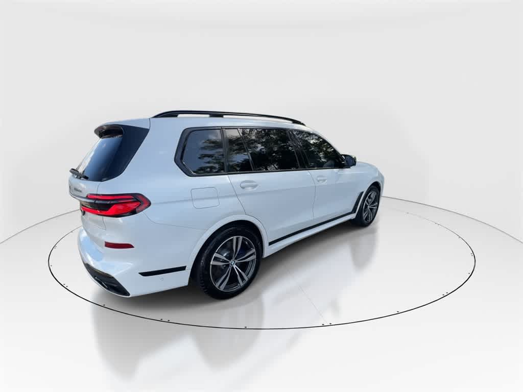 Thumbnail: 2024 BMW X7 - 8