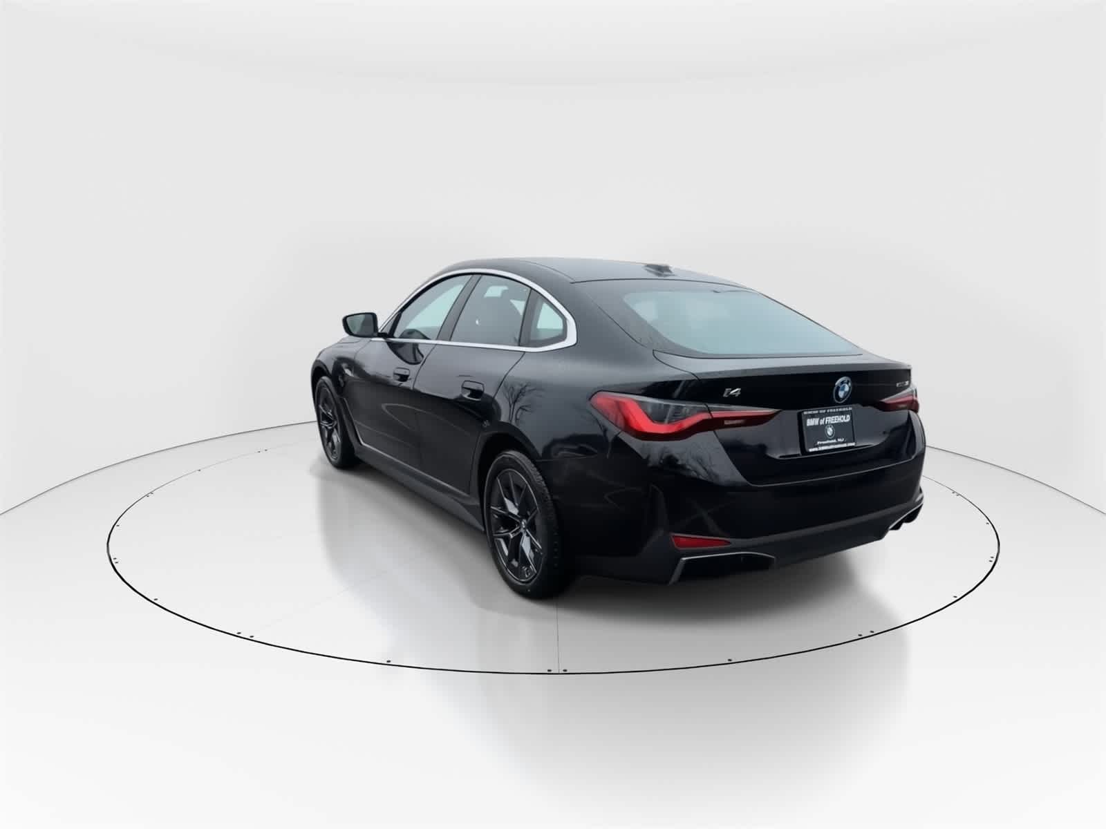 Thumbnail: 2023 BMW i4 - 2