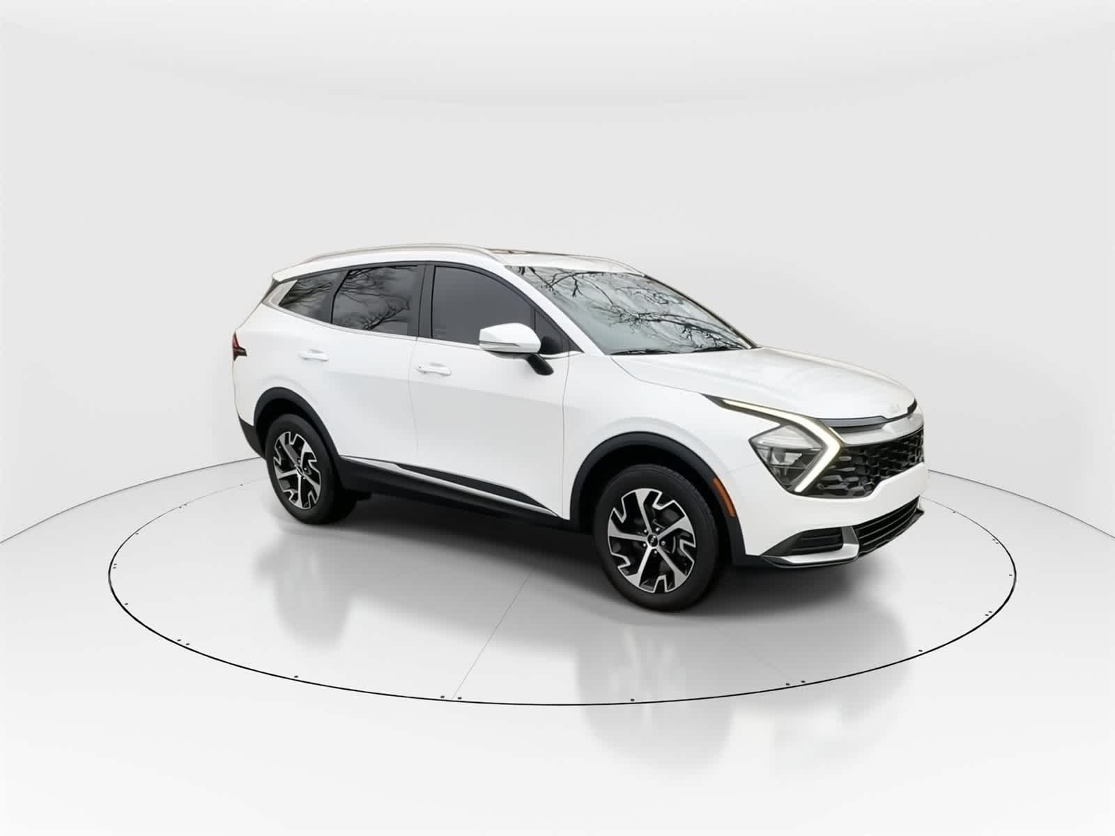 Thumbnail: 2023 Kia Sportage - 3