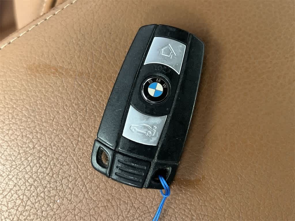 Thumbnail: 2011 BMW 3 Series - 28