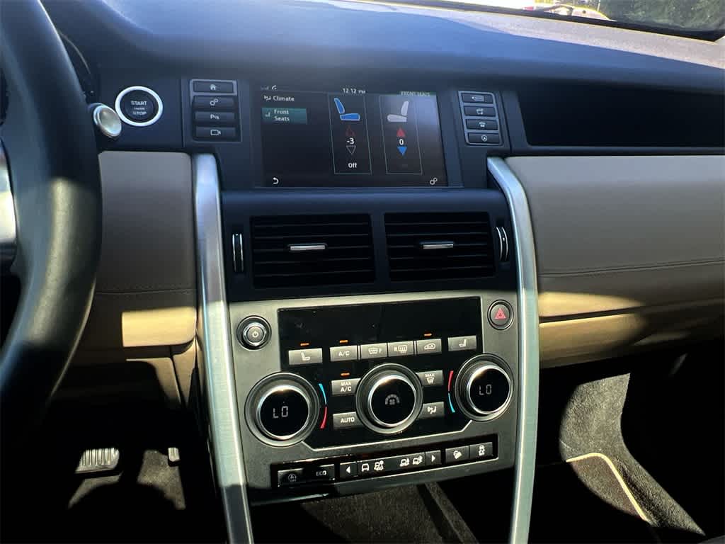 Thumbnail: 2018 Land Rover Discovery Sport - 24