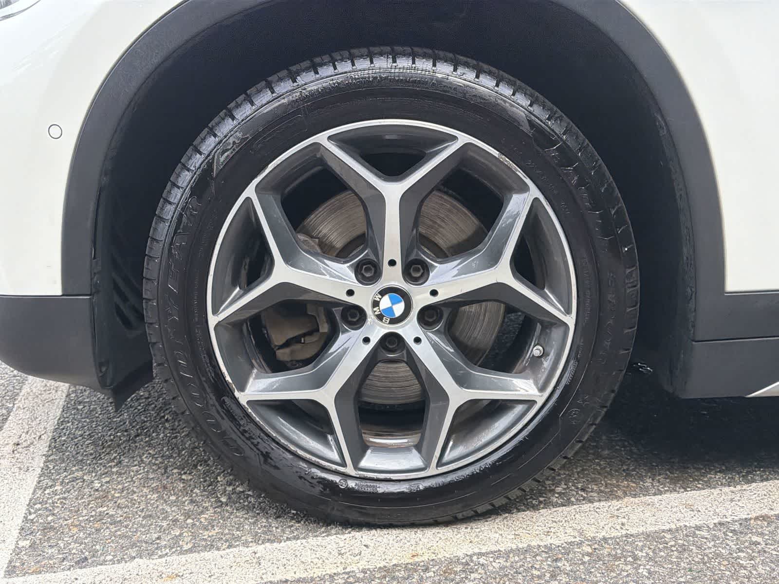 Thumbnail: 2016 BMW X1 - 15