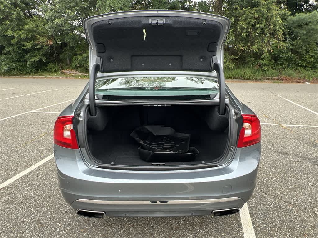 Thumbnail: 2018 Volvo S60 - 27