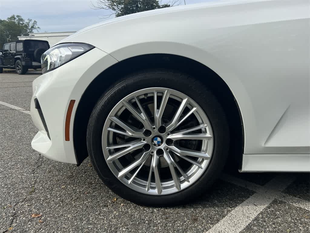 Thumbnail: 2023 BMW 3 Series - 16