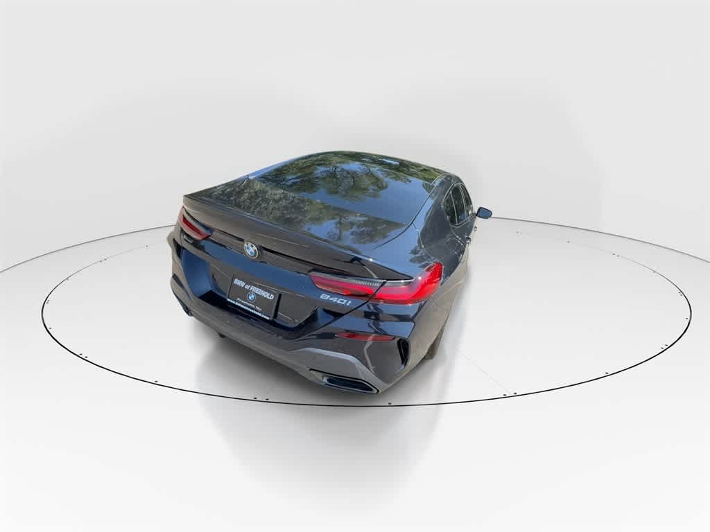 Thumbnail: 2024 BMW 8 Series - 2