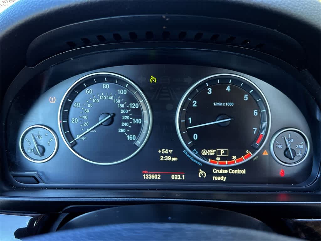 Thumbnail: 2013 BMW 5 Series - 26