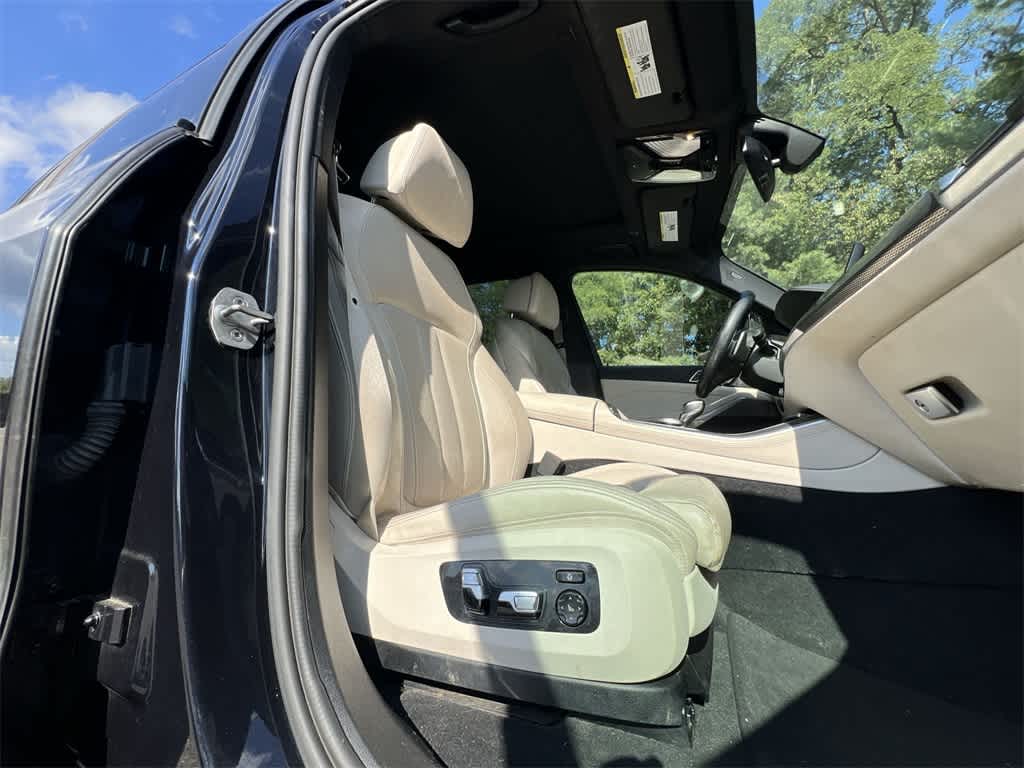 Thumbnail: 2022 BMW X5 - 20