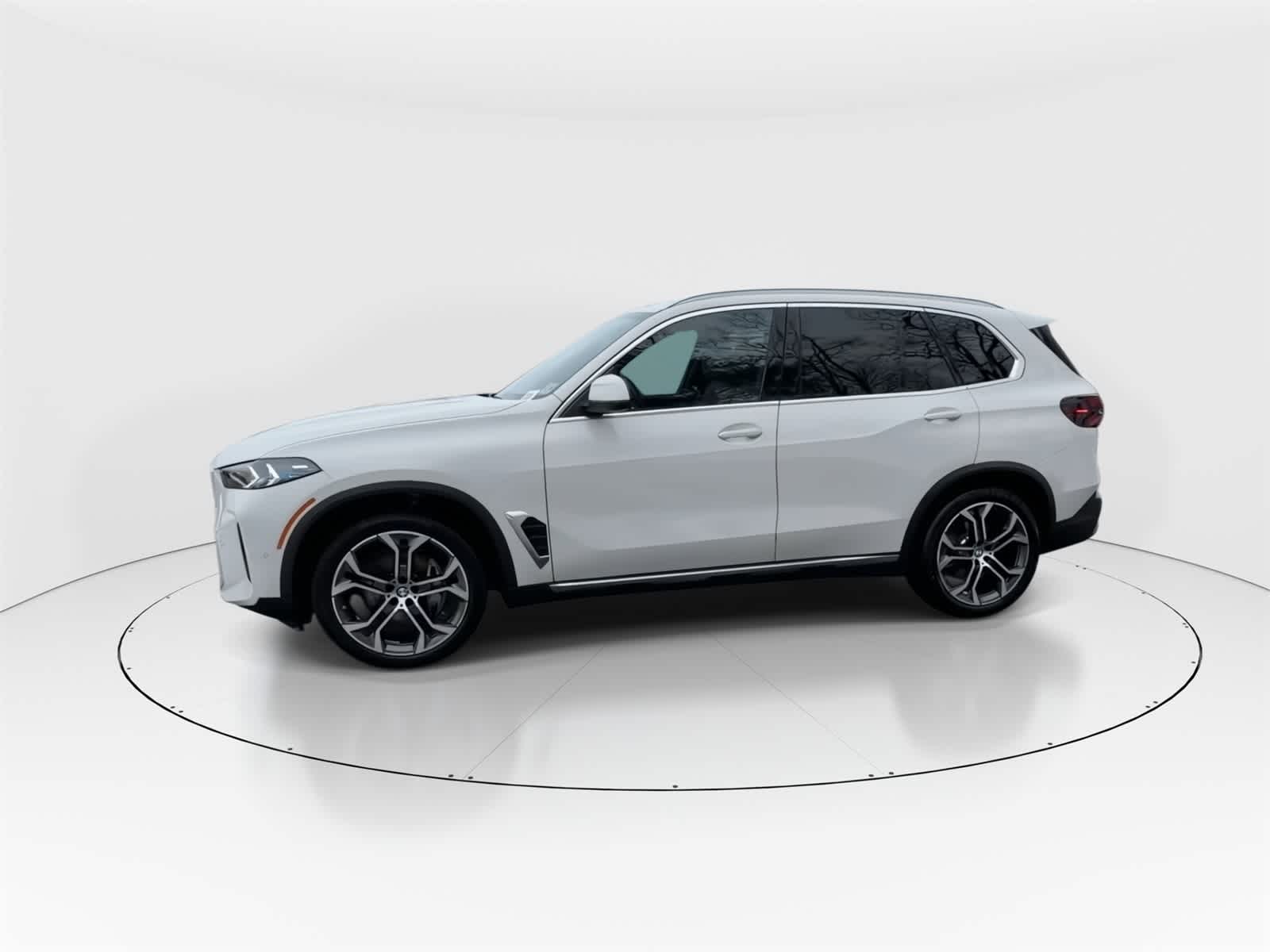 Thumbnail: 2026 BMW X5 - 4