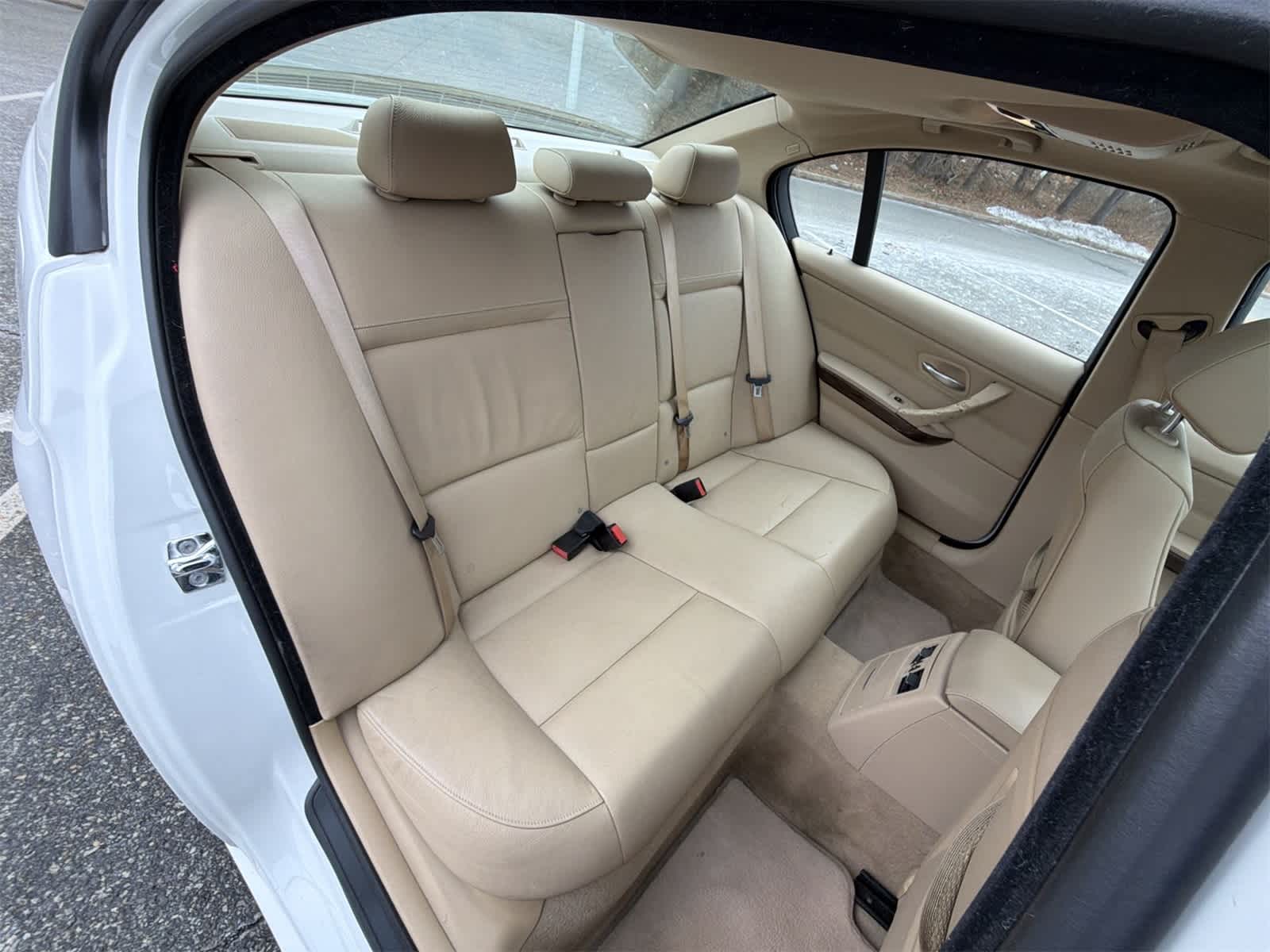 Thumbnail: 2009 BMW 3 Series - 21