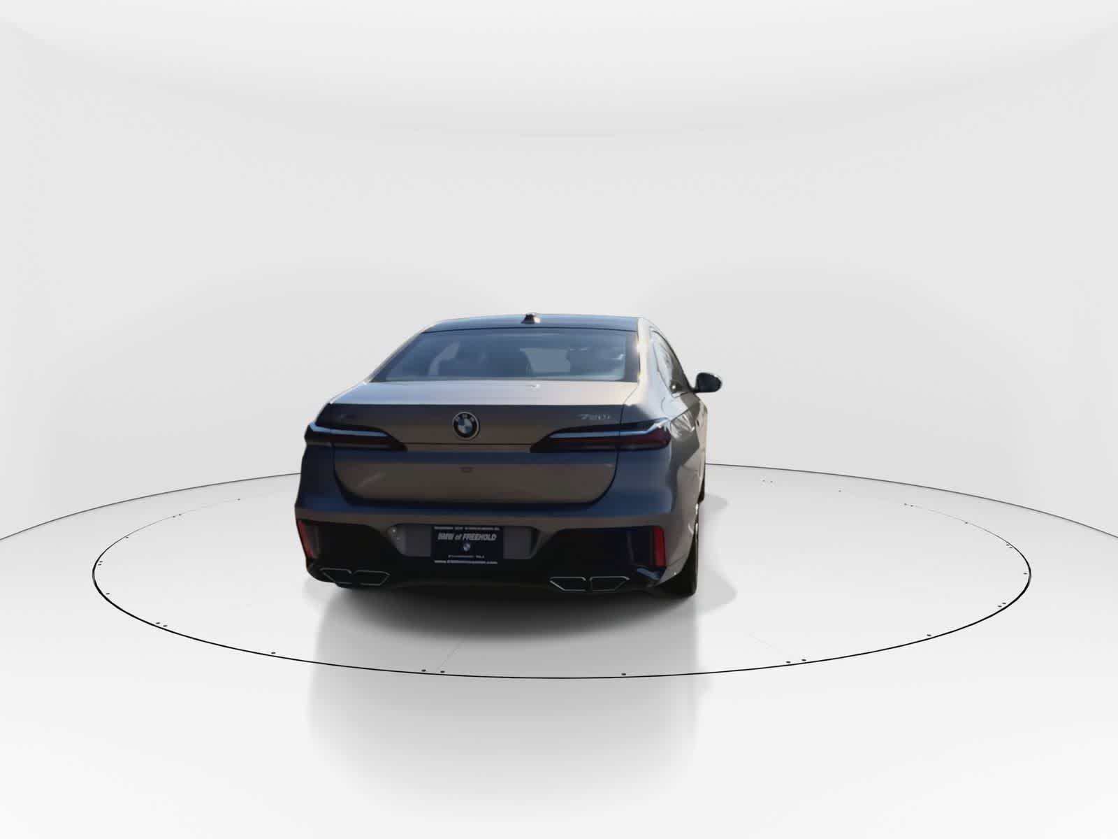 Thumbnail: 2023 BMW 7 Series - 7