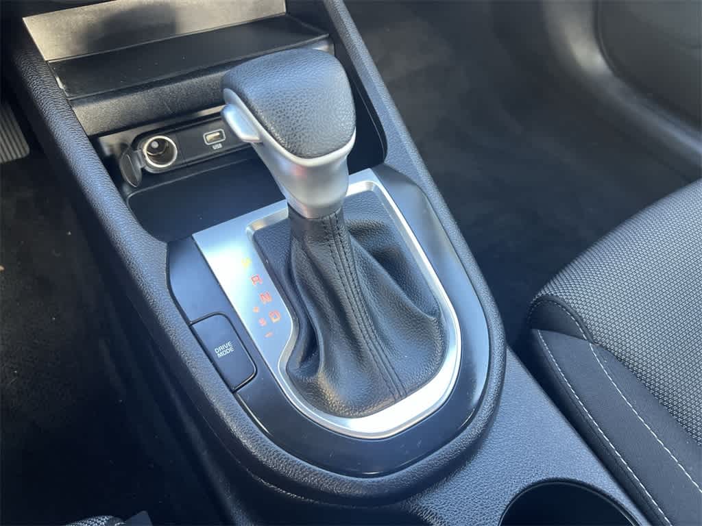 Thumbnail: 2023 Kia Forte - 25