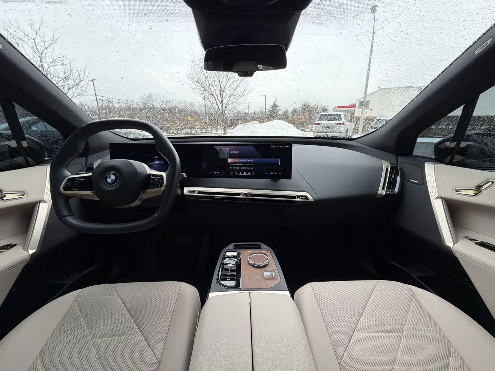 Thumbnail: 2024 BMW iX - 18