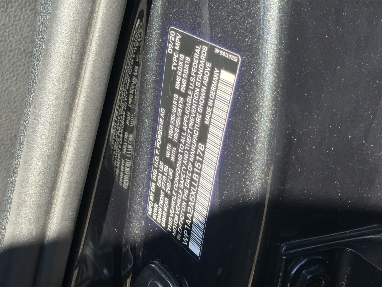 Thumbnail: 2020 Porsche Macan - 29