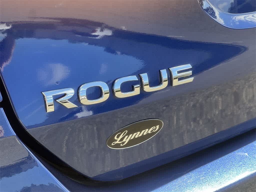 Thumbnail: 2017 Nissan Rogue - 15