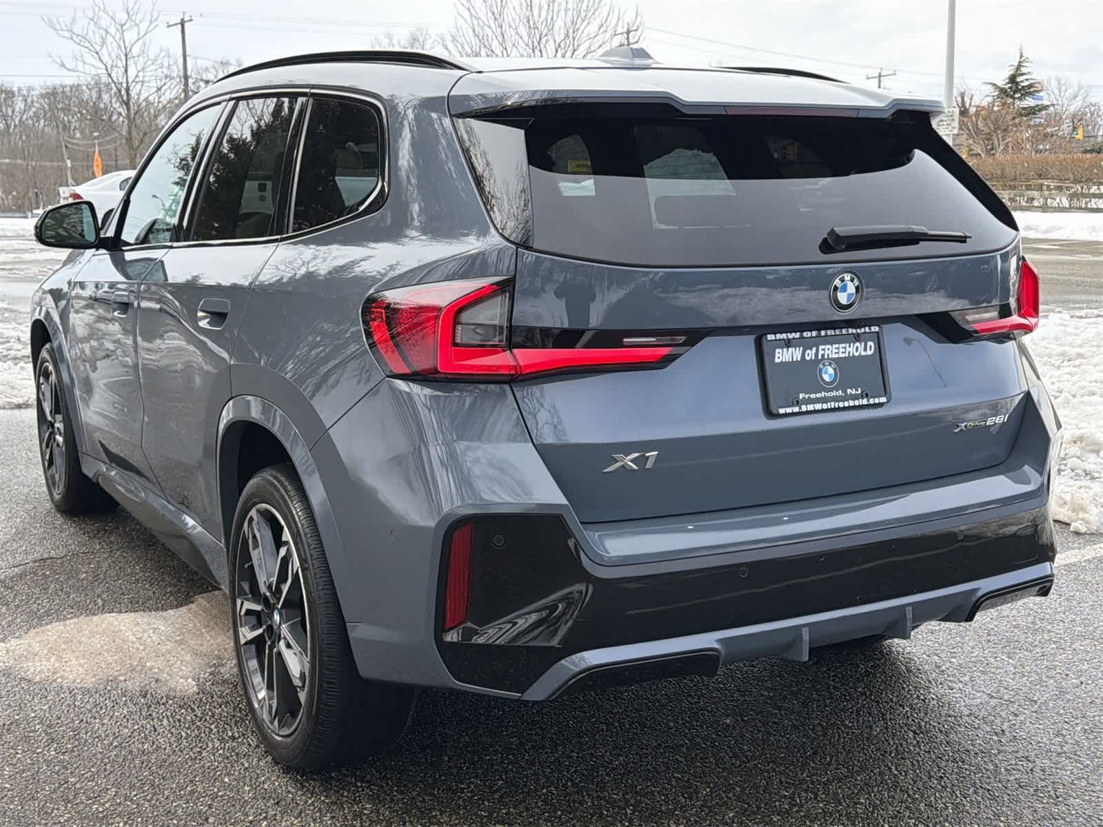 Thumbnail: 2023 BMW X1 - 12