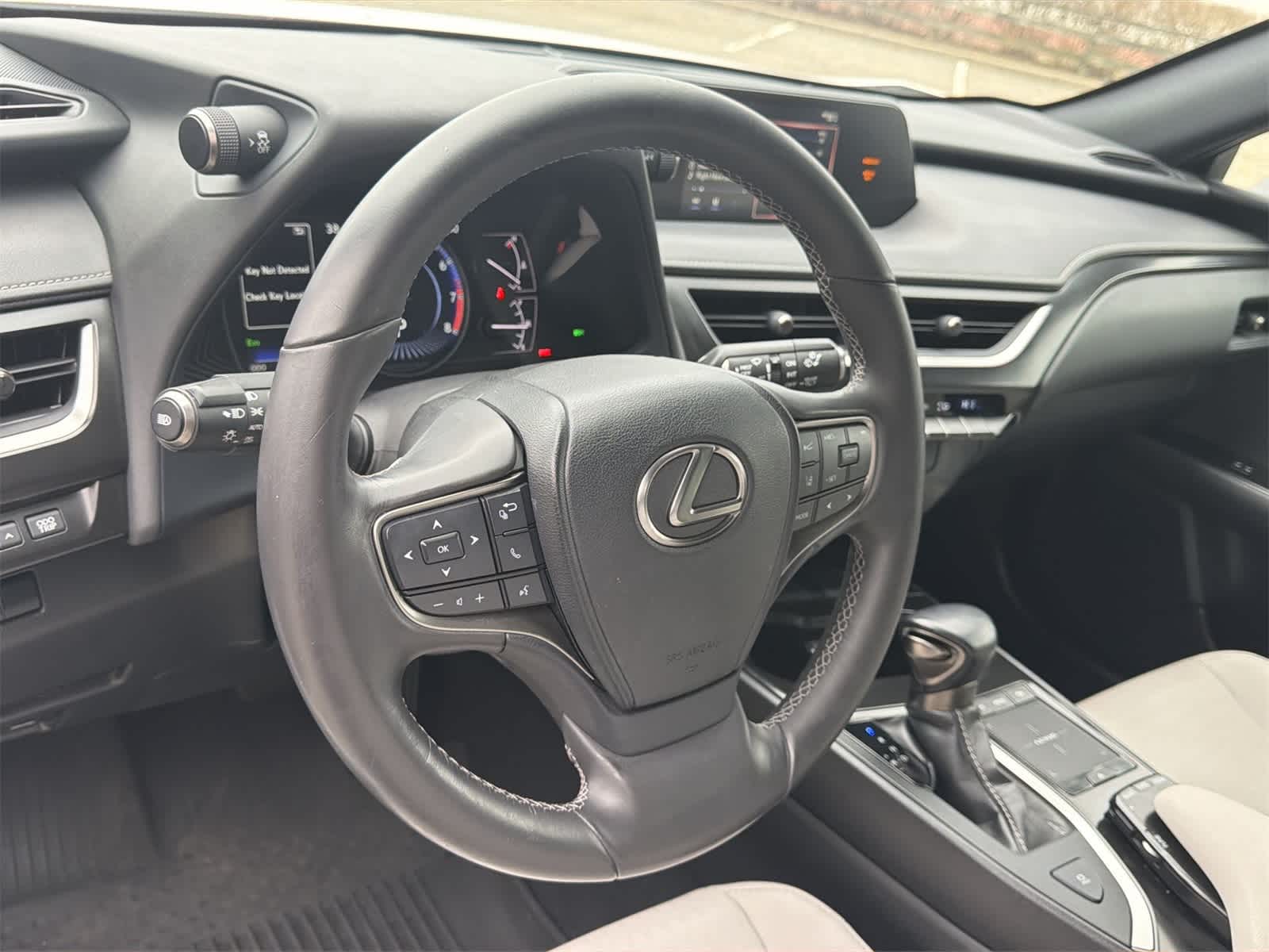 Thumbnail: 2021 Lexus UX - 23