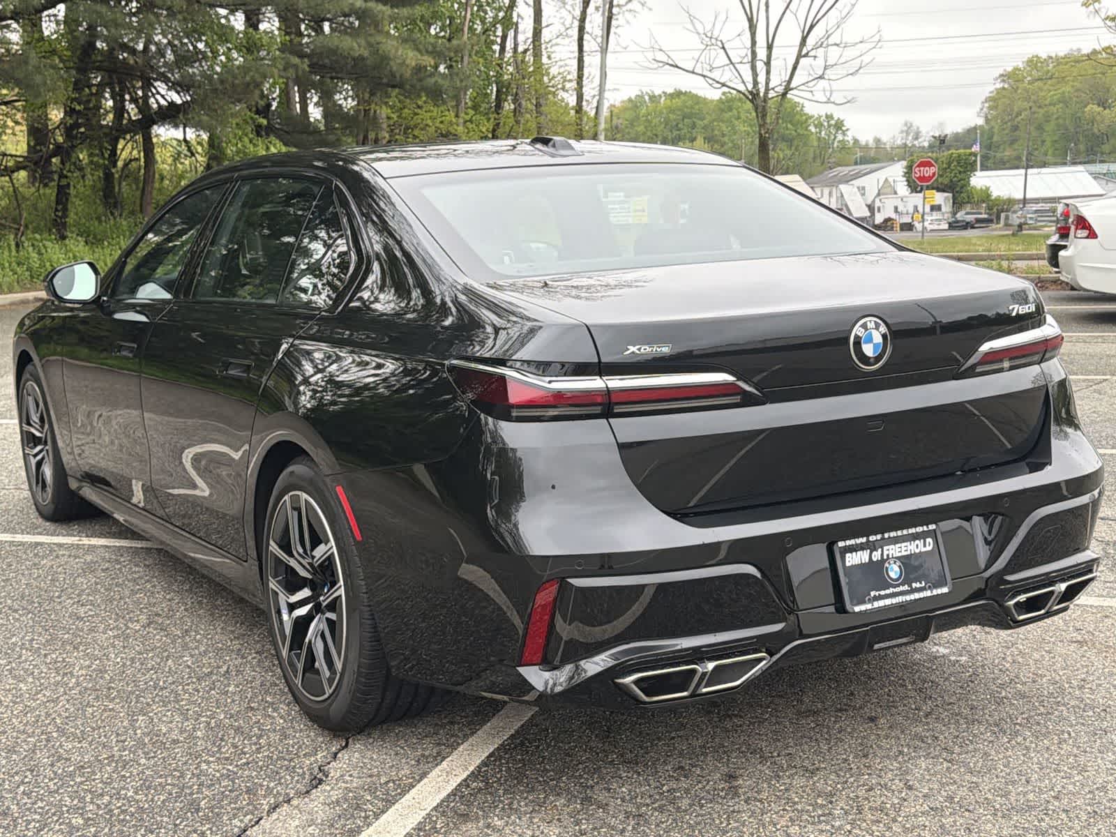 Thumbnail: 2023 BMW 7 Series - 12