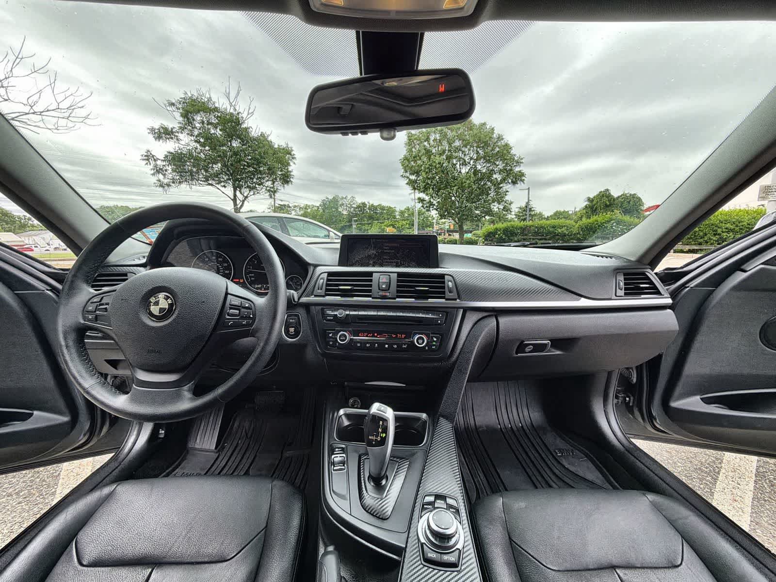 Thumbnail: 2013 BMW 3 Series - 18