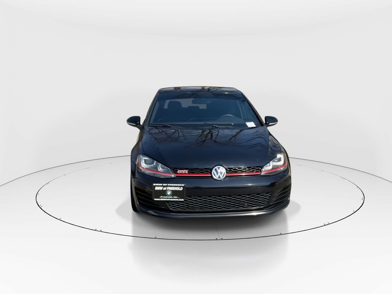 Thumbnail: 2017 Volkswagen Golf - 7