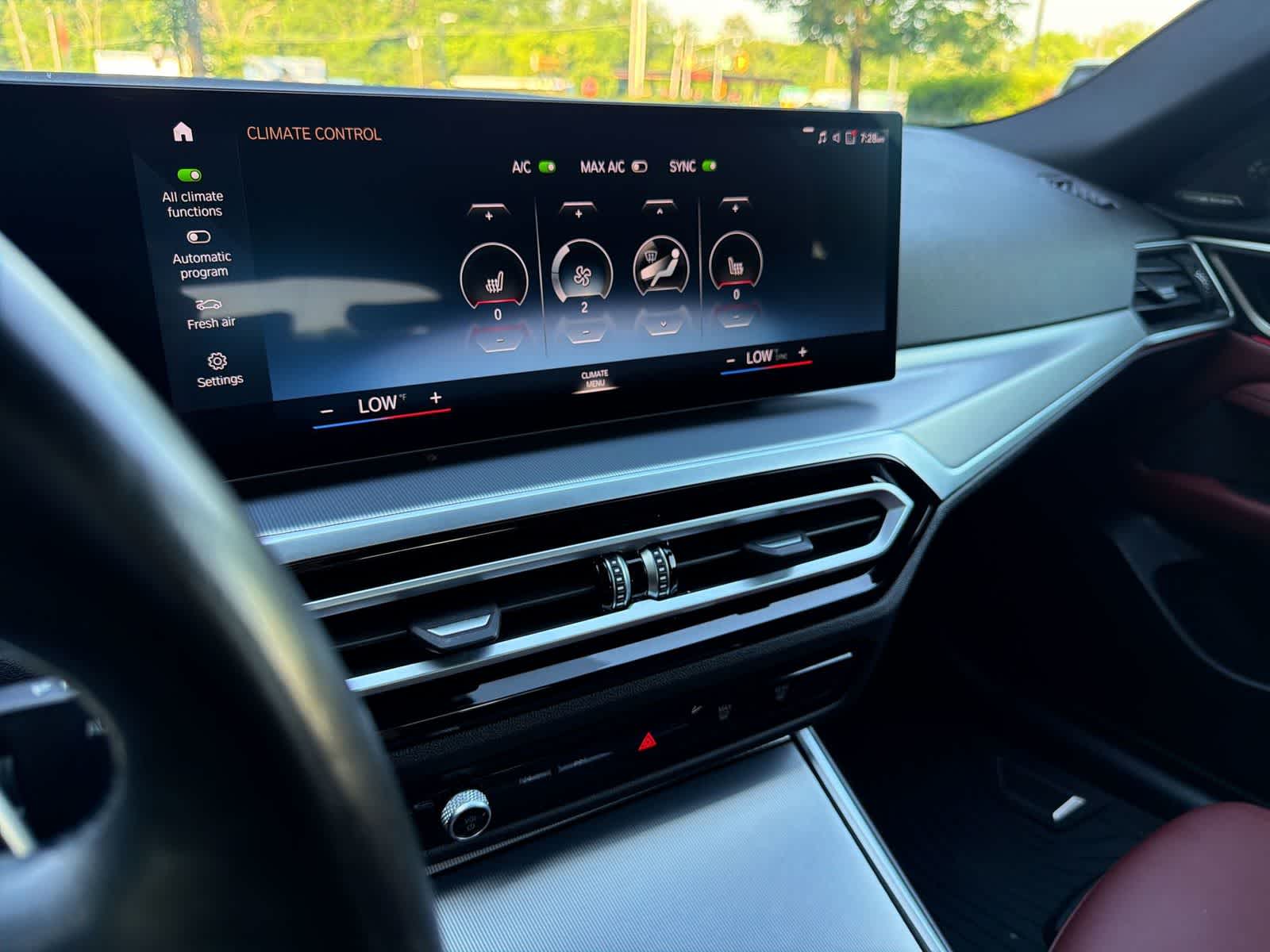Thumbnail: 2024 BMW 4 Series - 24
