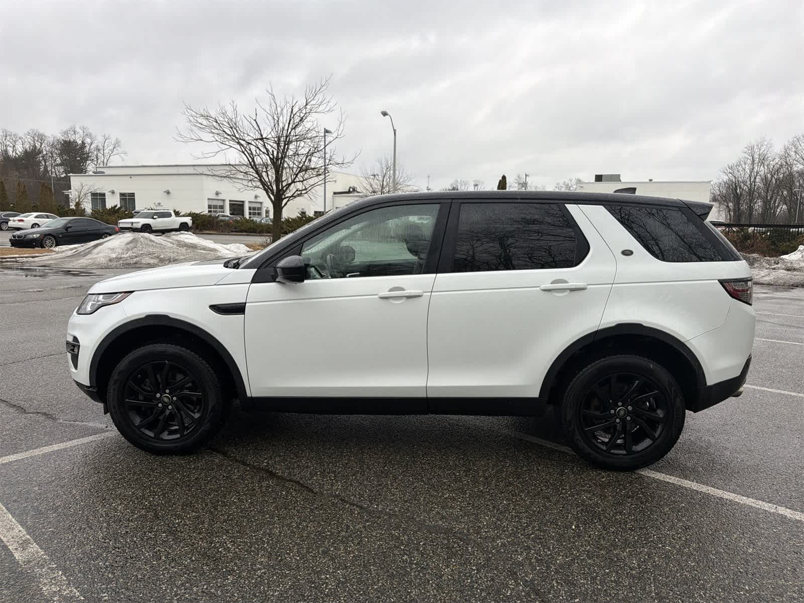 Thumbnail: 2018 Land Rover Discovery Sport - 11