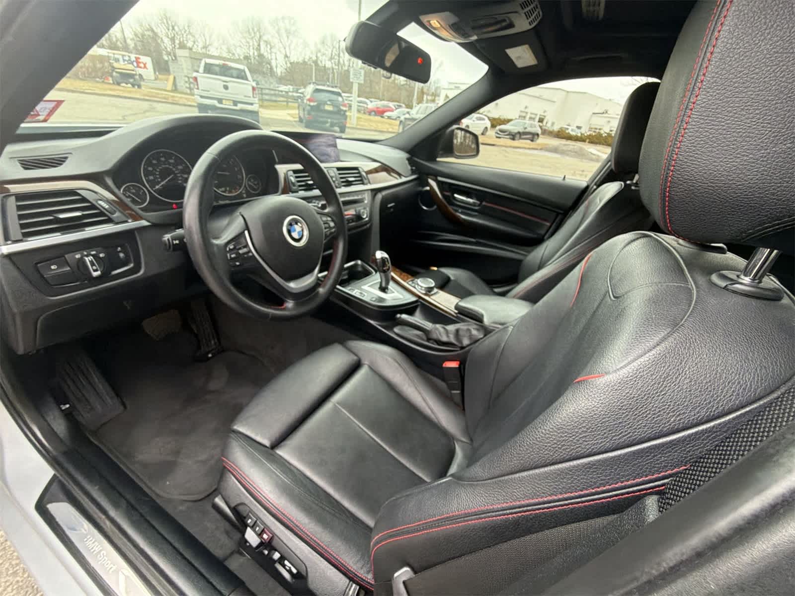 Thumbnail: 2015 BMW 3 Series - 10