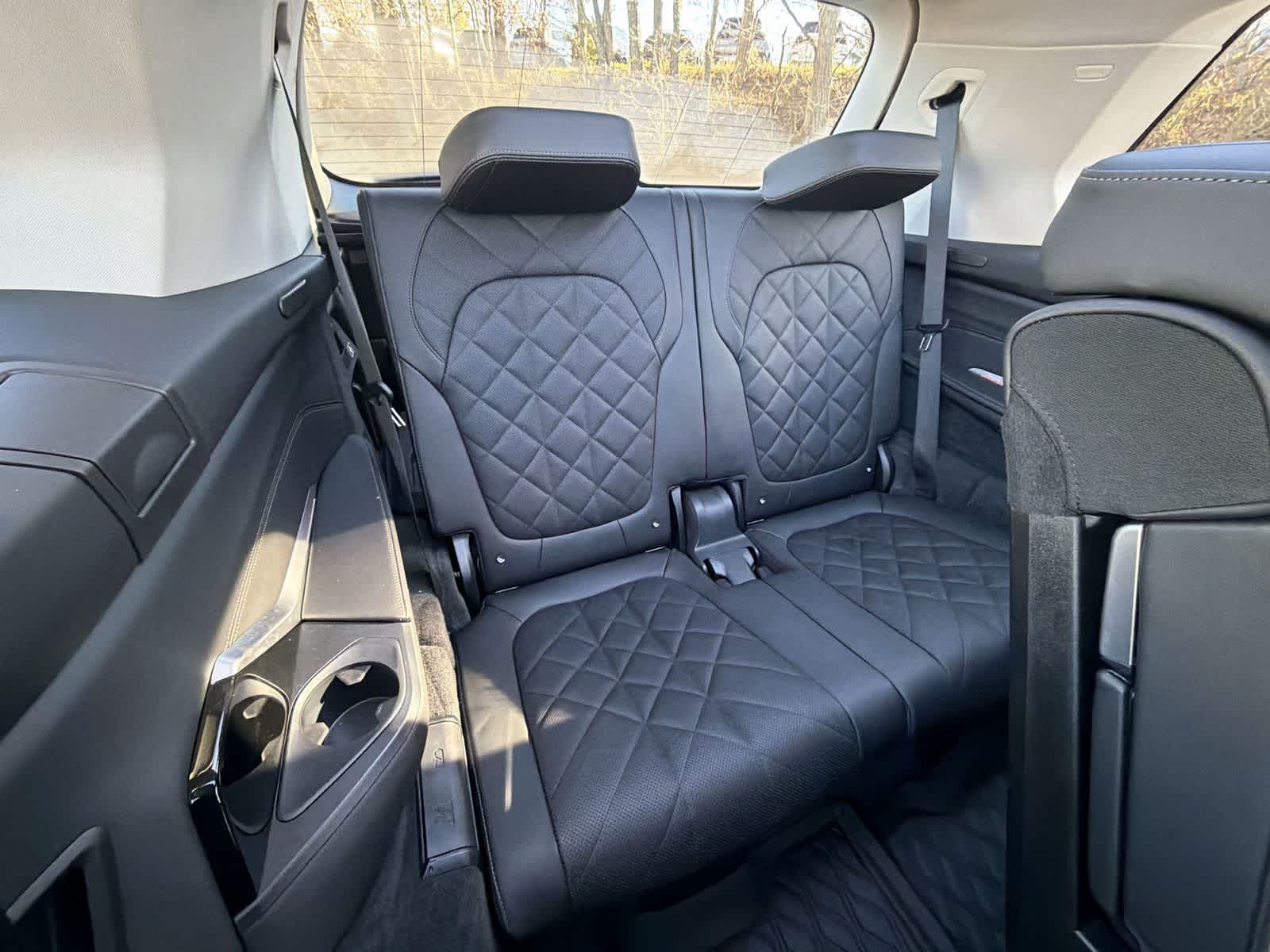 Thumbnail: 2025 BMW X7 - 30