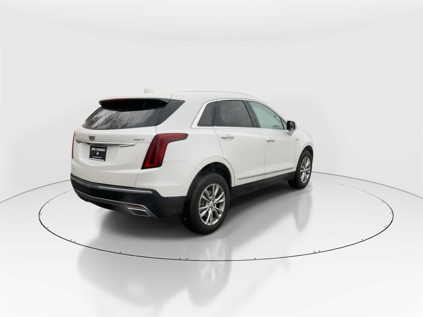 Thumbnail: 2022 Cadillac XT5 - 9