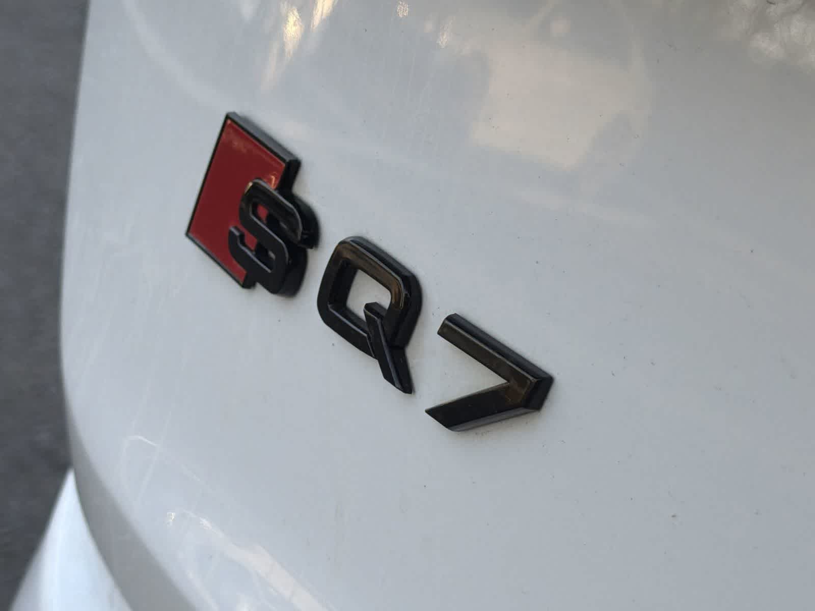 Thumbnail: 2024 Audi SQ7 - 15