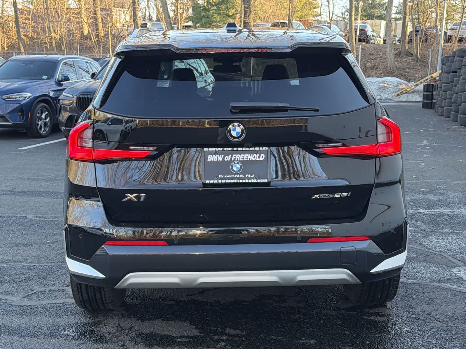 Thumbnail: 2025 BMW X1 - 13