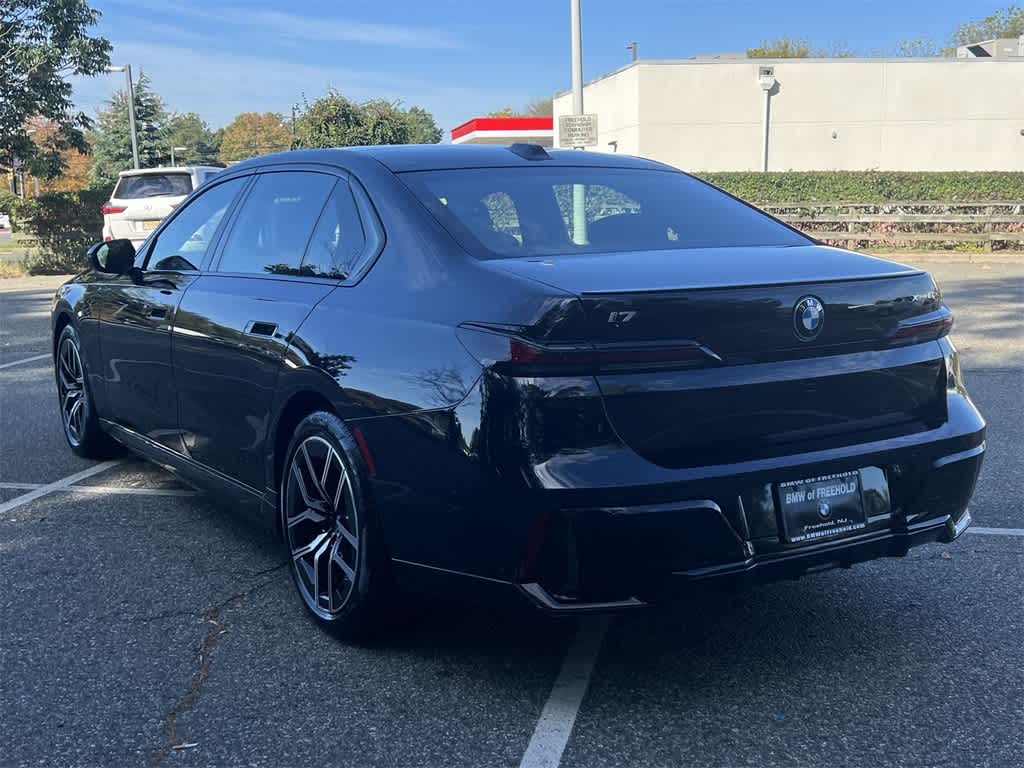 Thumbnail: 2025 BMW i7 - 12