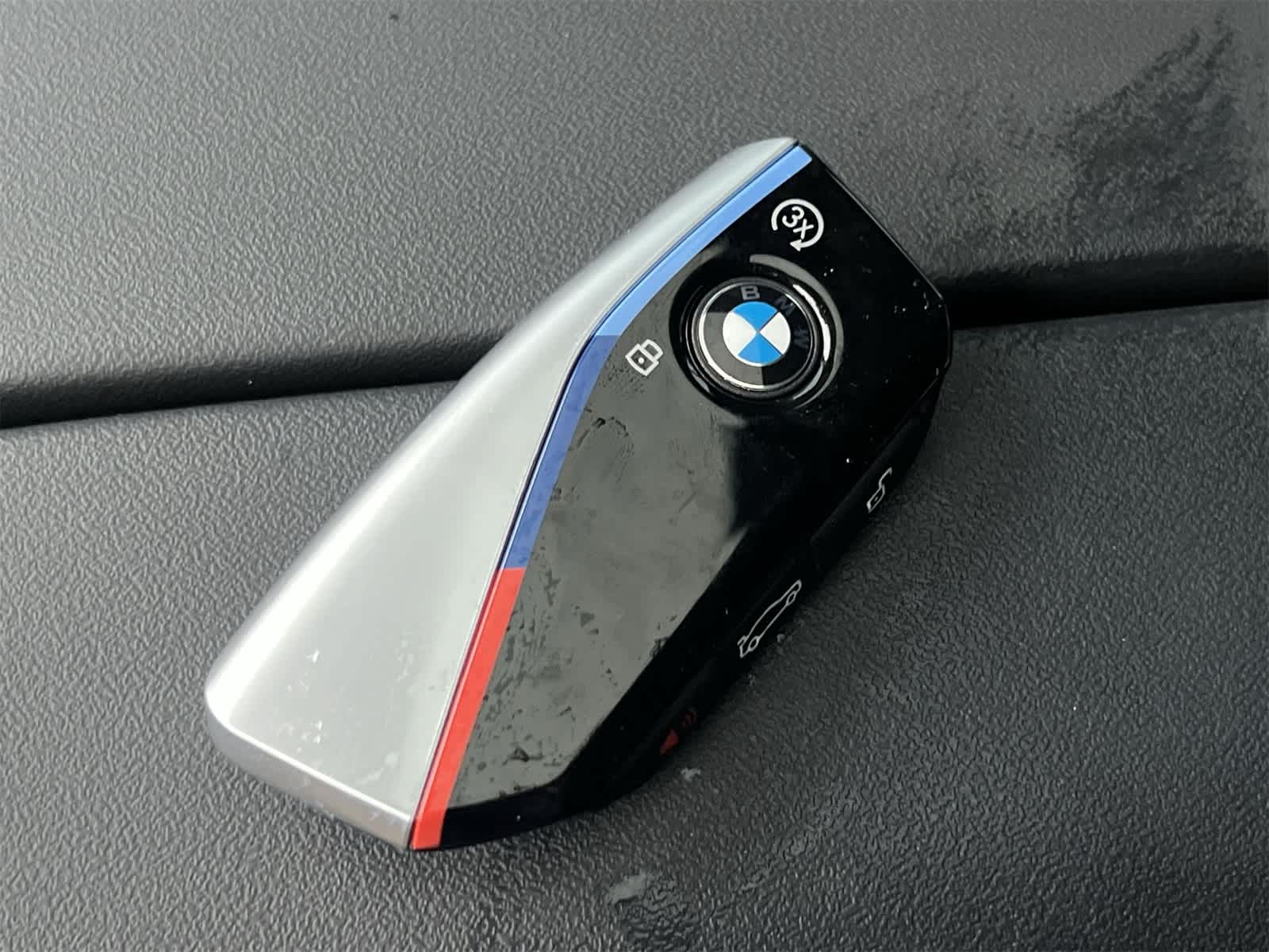 Thumbnail: 2025 BMW i5 - 28