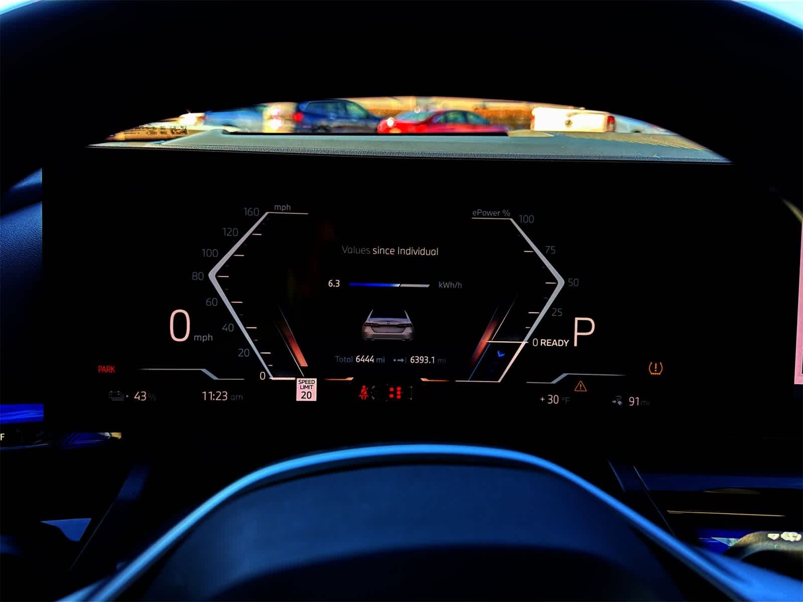 Thumbnail: 2025 BMW i5 - 26