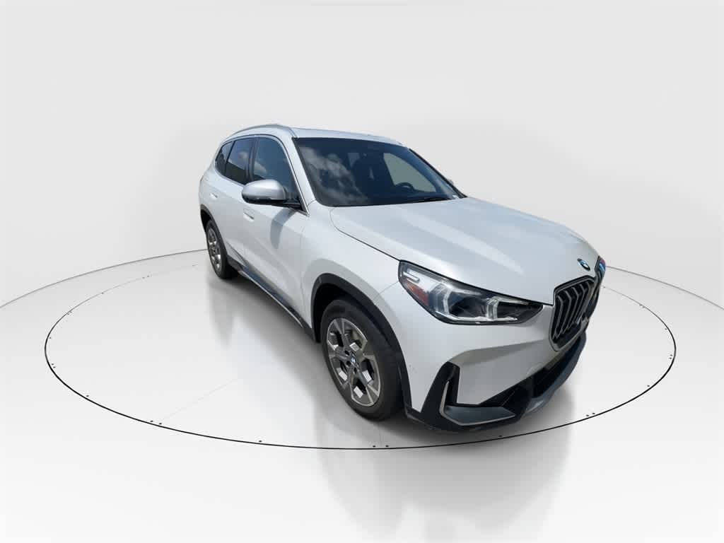 Thumbnail: 2023 BMW X1 - 2