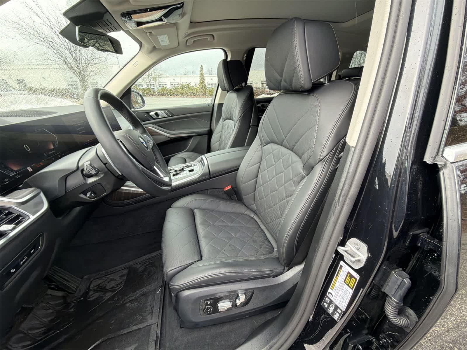 Thumbnail: 2025 BMW X7 - 19