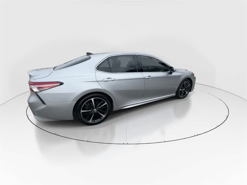 Thumbnail: 2019 Toyota Camry - 9